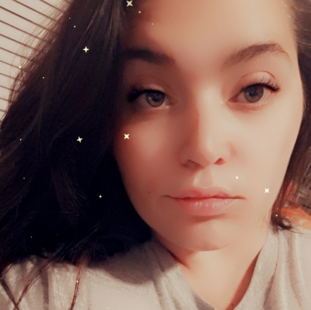 Meet your Posher, Katelyn